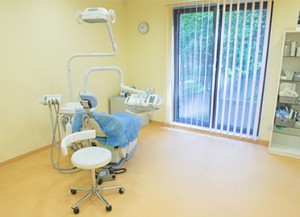 Slėnio odontologijos klinikos kabinetas, skubi odontologinė pagalba - Slėnio odontologijos klinika