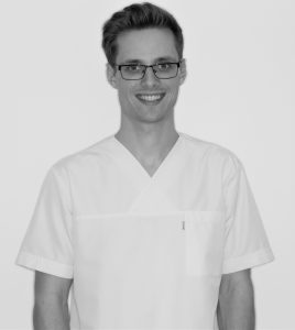 Gydytojas ortopedas odontologas Julius Dirsė, Slėnio klinika Vilniuje | Slėnio odontologijos centras